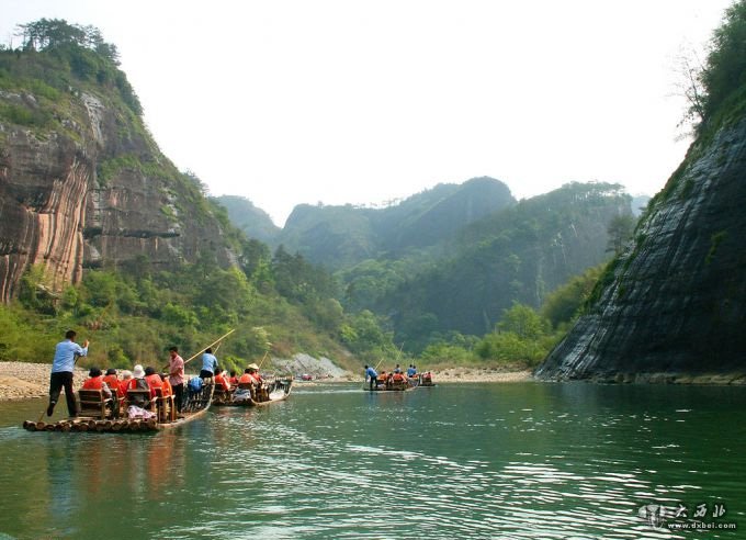 以元代徽山驿为名的徽县