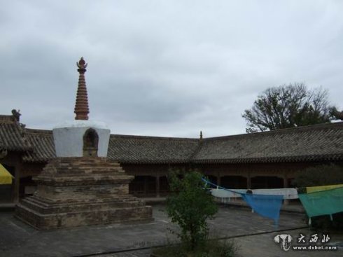 “乐都持金刚佛寺”——瞿昙寺