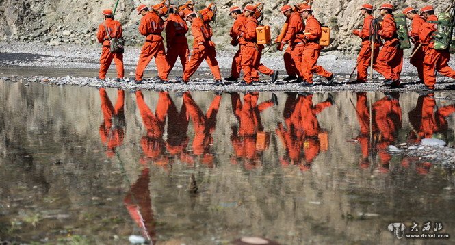 张掖森警秋季林海打造祁连卫士“活地图”