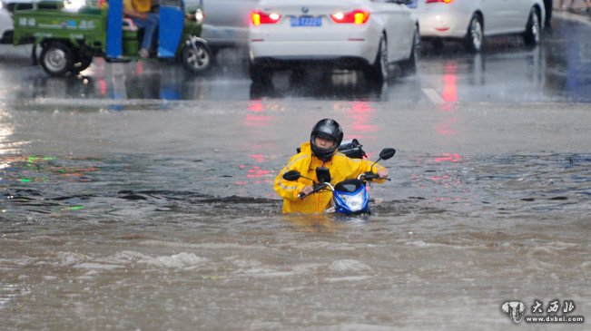 江西九江遭受暴雨袭击