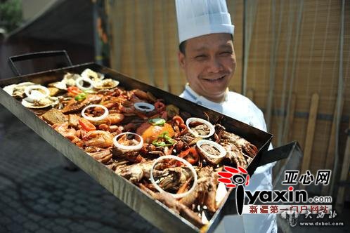 今年美食节需要购票入场 票价20元票内含代金券